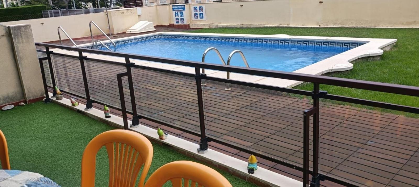 Apartamento Con Terraza Y Acceso Directo A La Piscina Y A 50 M De La Playa Miami Playa Exterior foto